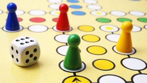 Brettspiele/Kartenspiele